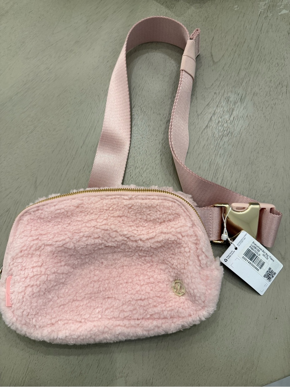 NWT Authentic Lululemon Everywhere Belt Bag  Pink Sherpa Crossbody Bag